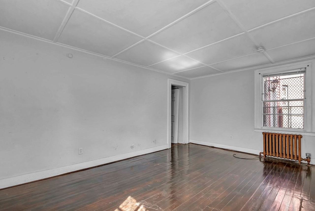 115 Dwight Street - Photo 2 of 10