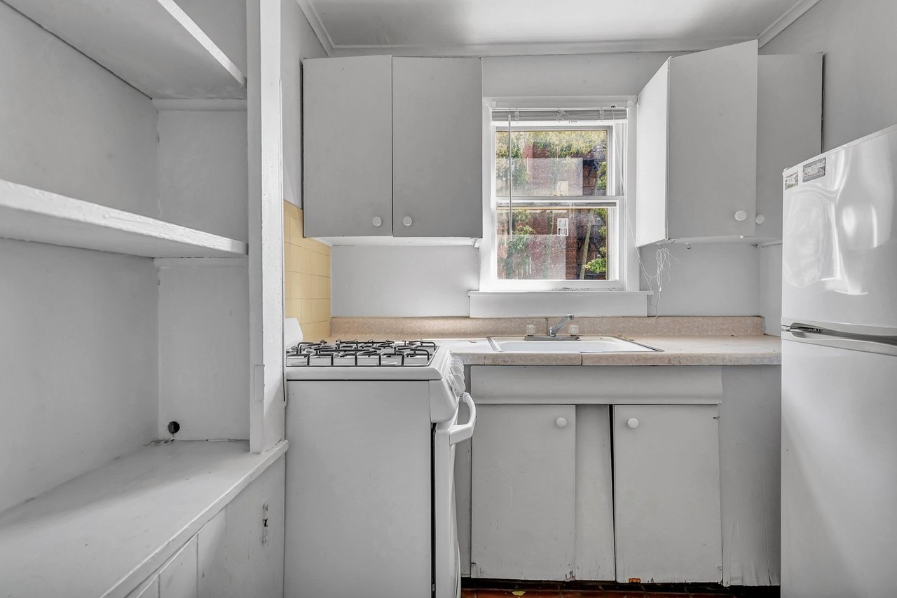 115 Dwight Street - Photo 7 of 10