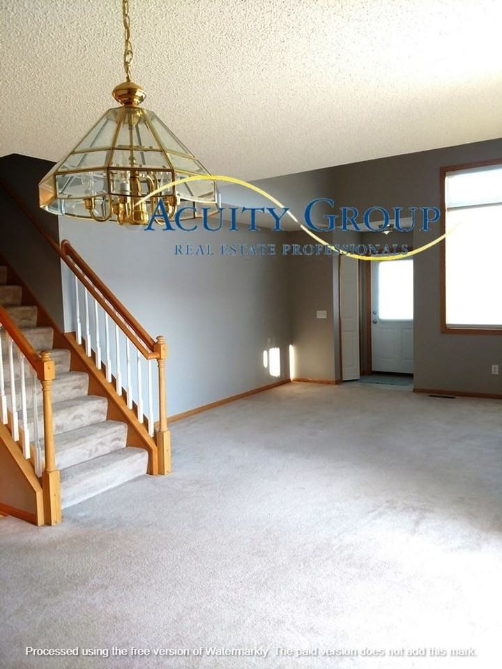 10944 181st Ln Nw - Photo 2 of 11