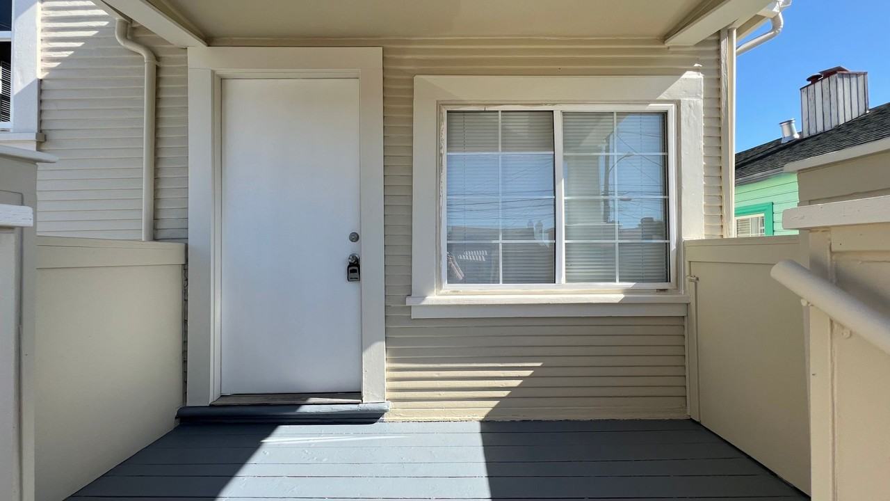 2680 74th Ave - Photo 2 of 19