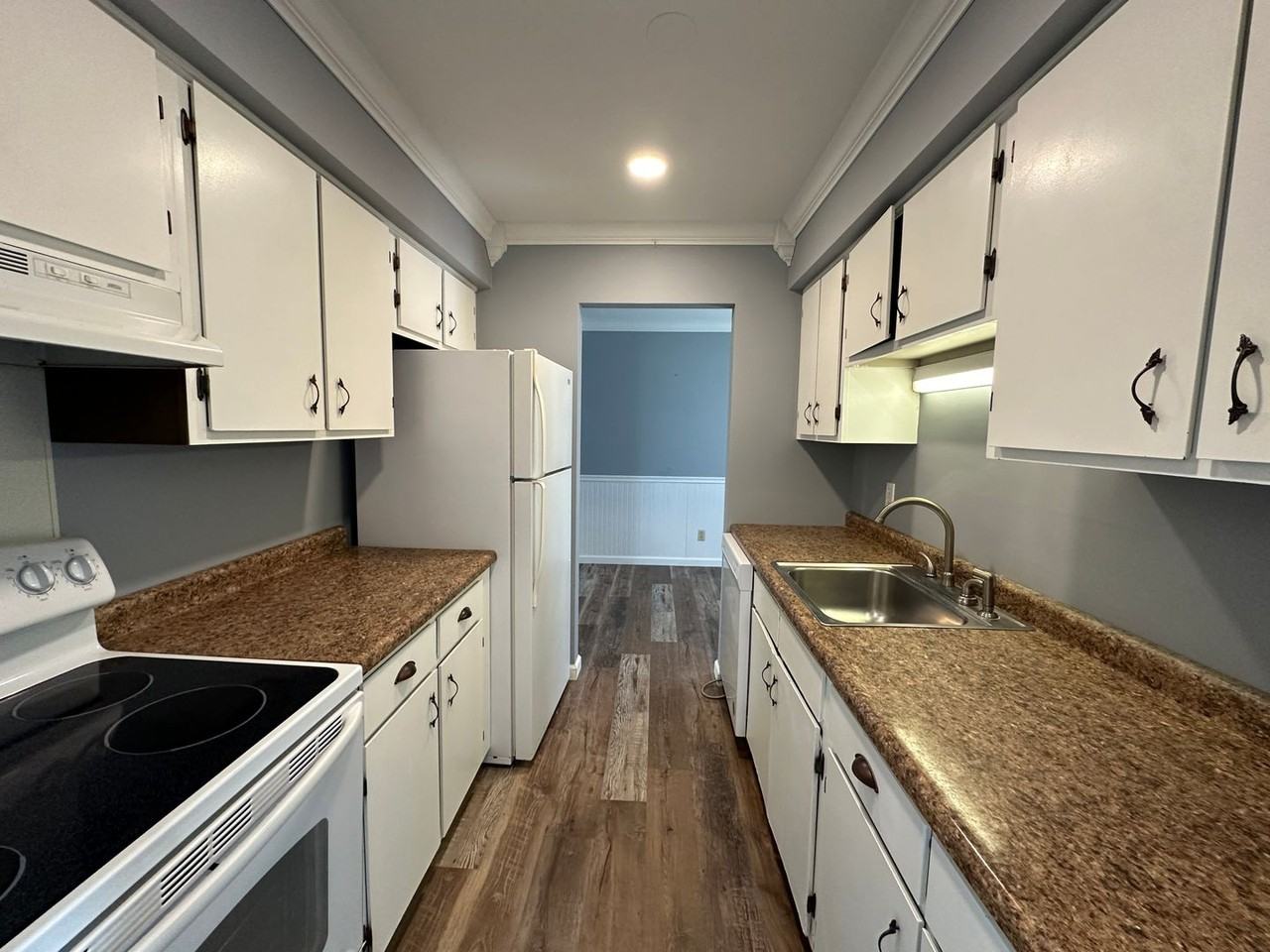 4643 Westbrook Dr - Photo 4 of 21