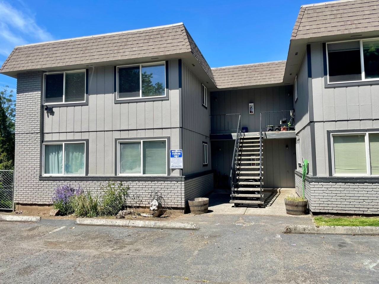 715 Se 212th Ave - Photo 2 of 29