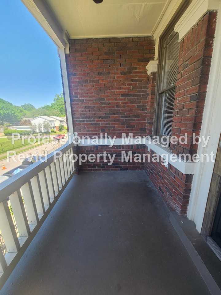 1353 Vance Ave - Photo 2 of 4