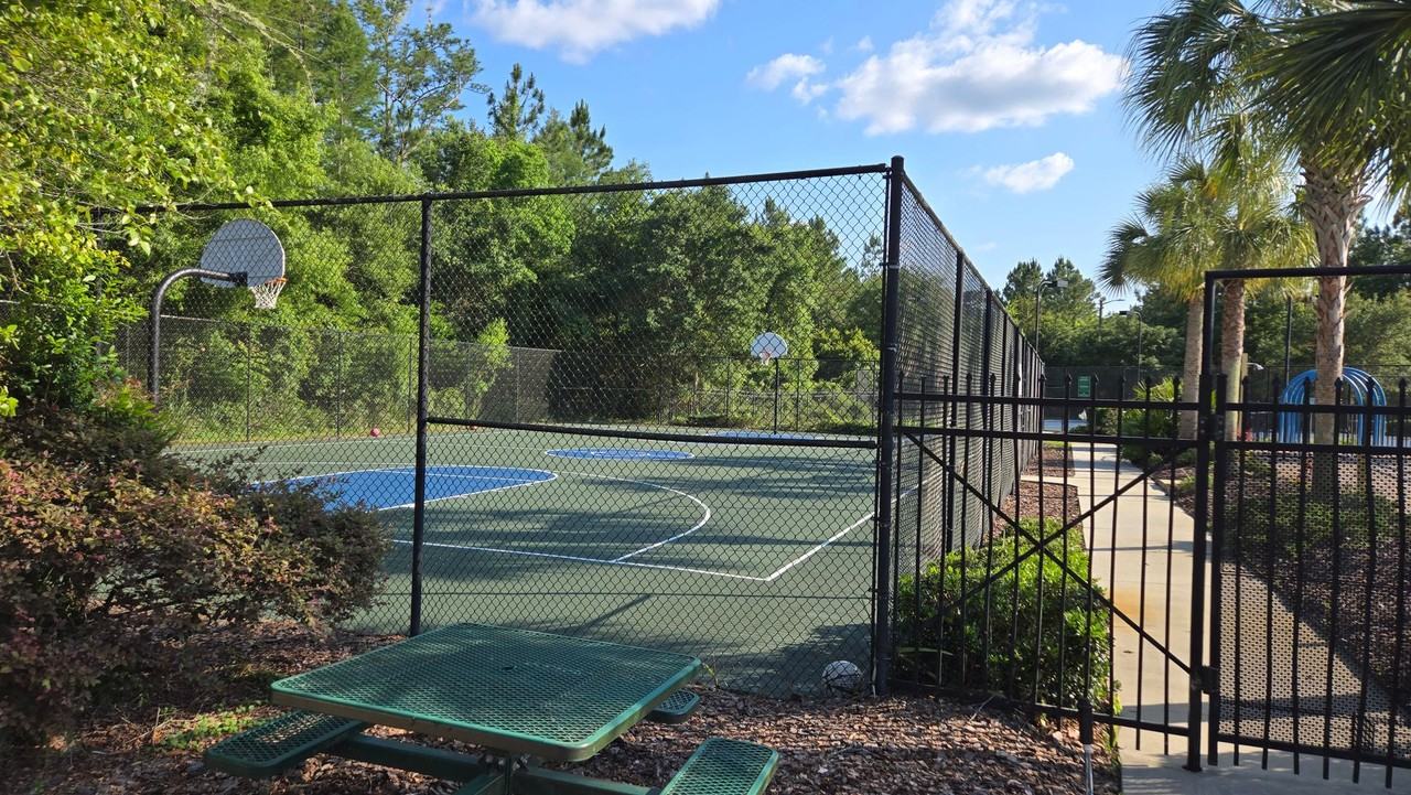 4955 Nw 21st St - Photo 3 of 39