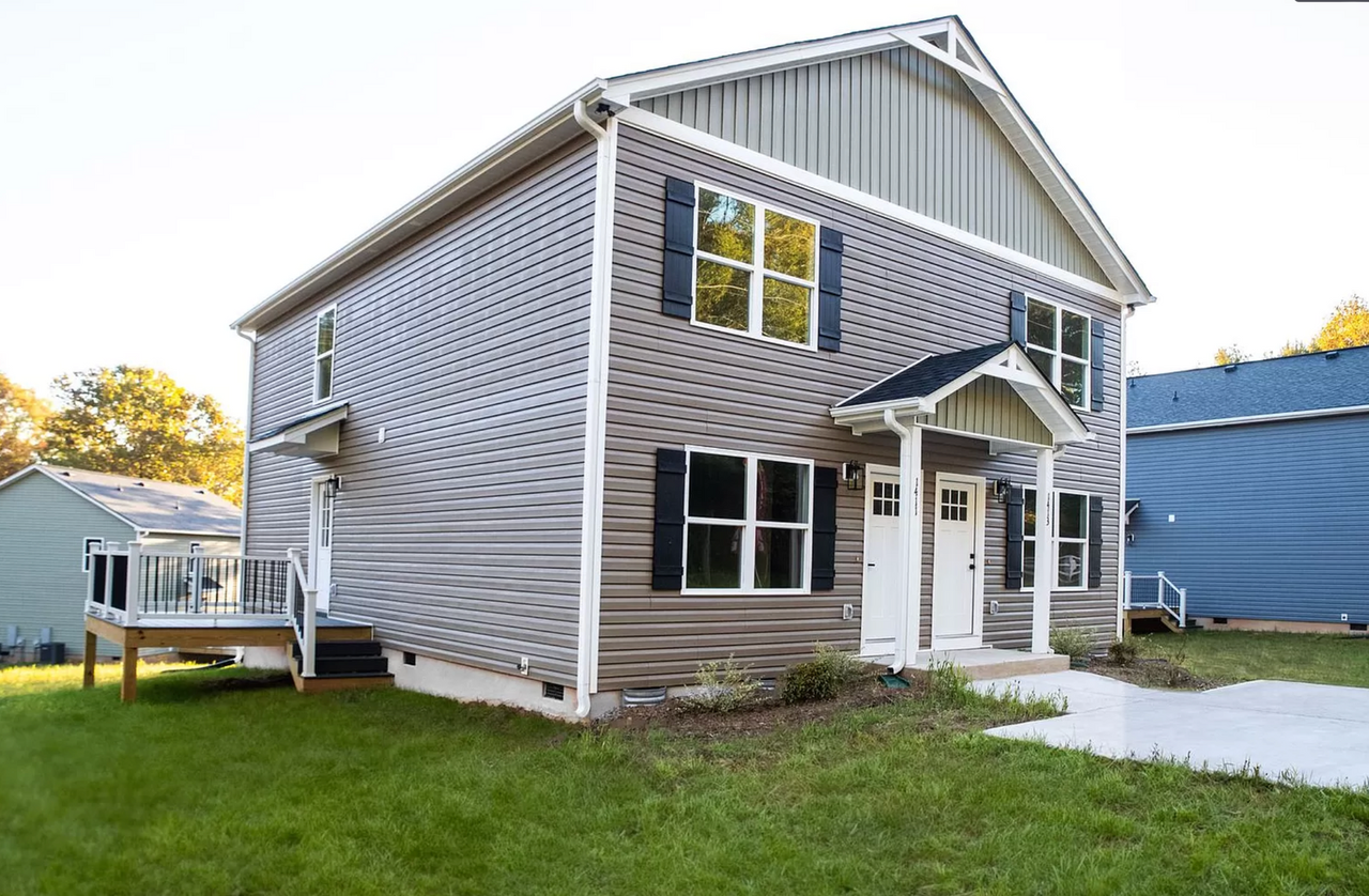 824 4th Street Pl Se - Photo 2 of 13