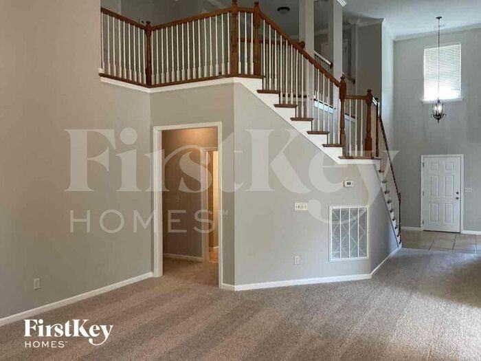 1287 Mountain Ln - Photo 2 of 12