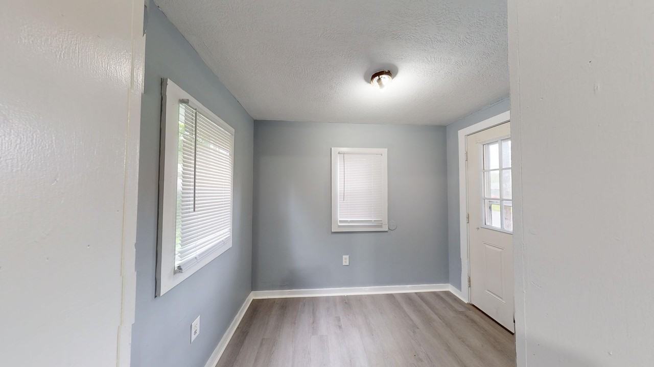 225 Atcheson Ave - Photo 7 of 12