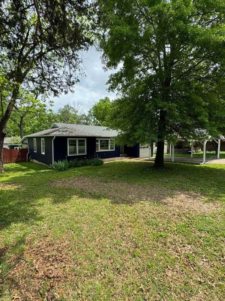 518 Eiserman Avenue - Photo 6 of 20