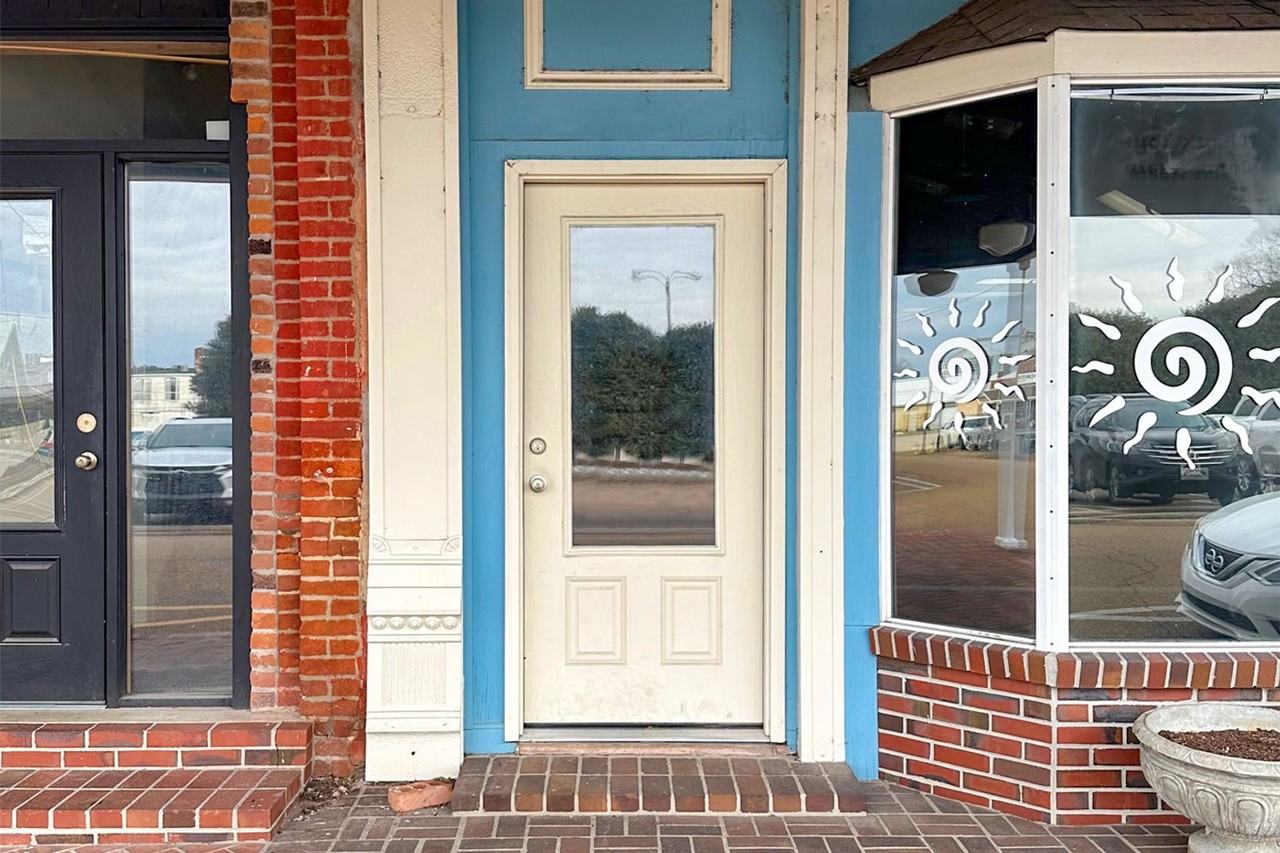 298 Broadway St Ste A - Photo 2 of 9