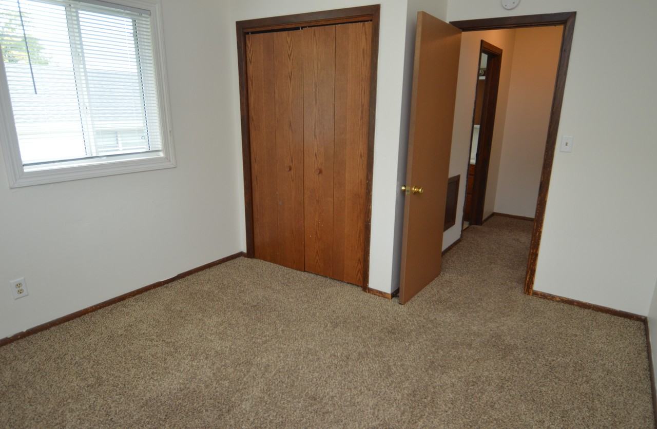 Quiet Side by Side Duplex - Photo 6 of 12