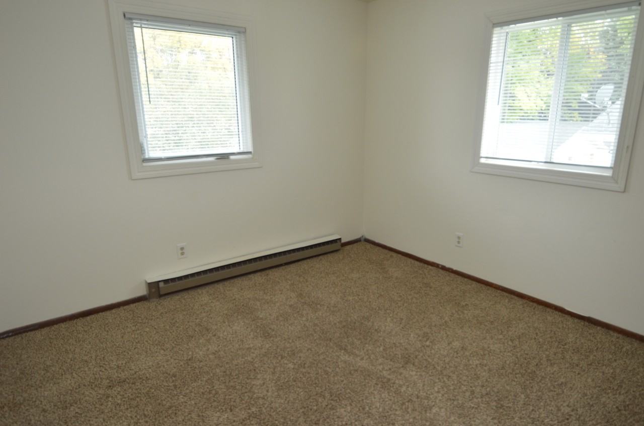 Quiet Side by Side Duplex - Photo 7 of 12