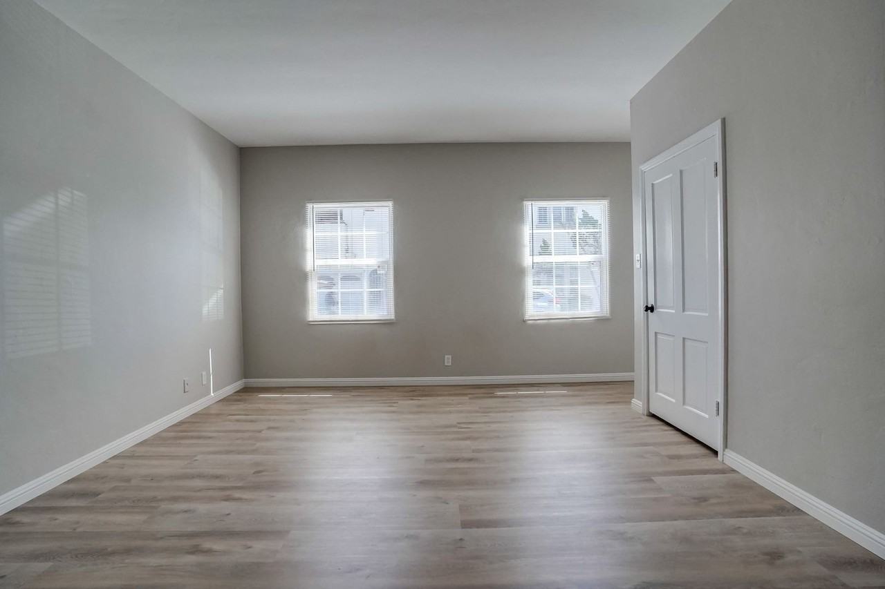 1 Saint Joseph Ave - Photo 2 of 26