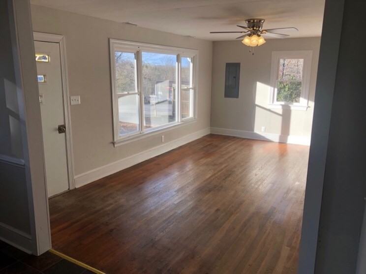 1508 Noblin Drive - Photo 3 of 16