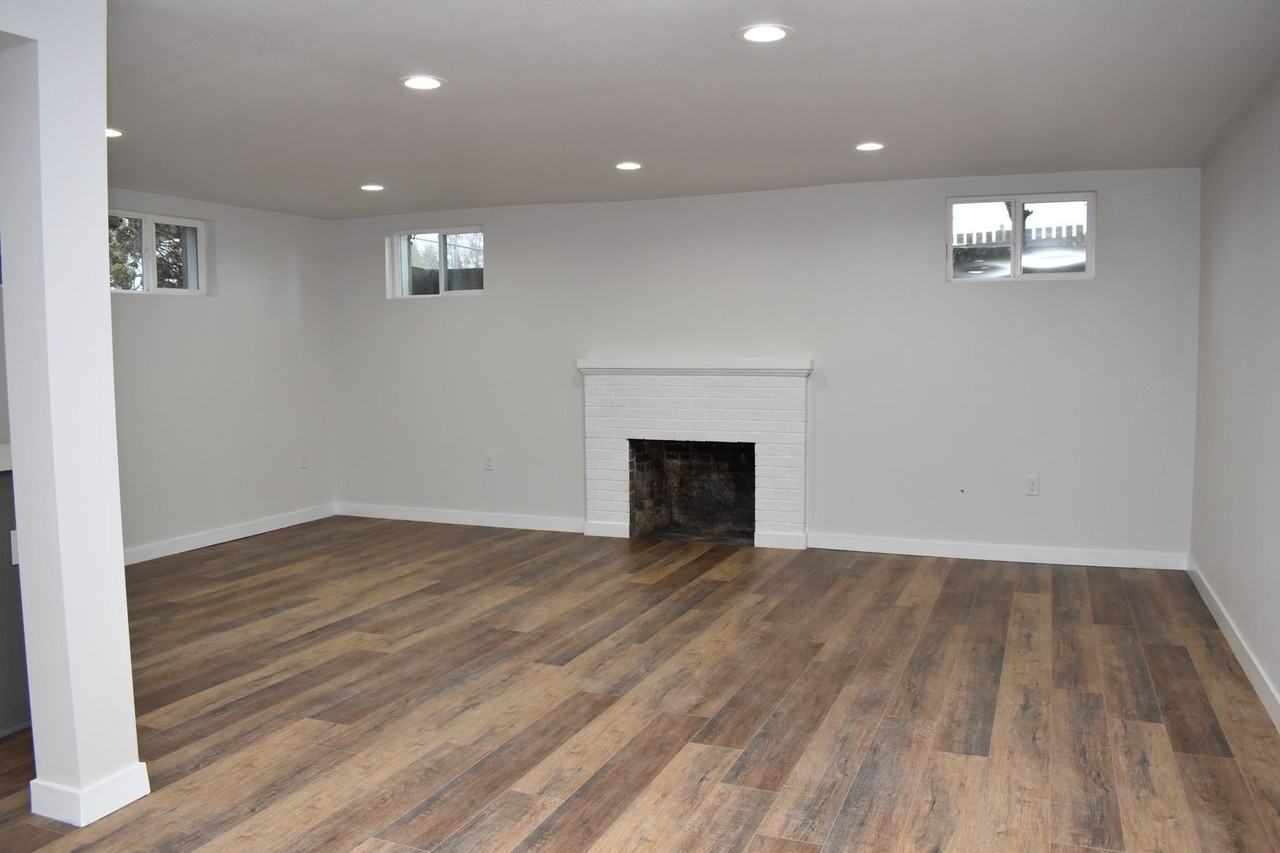 3127 - Photo 2 of 15