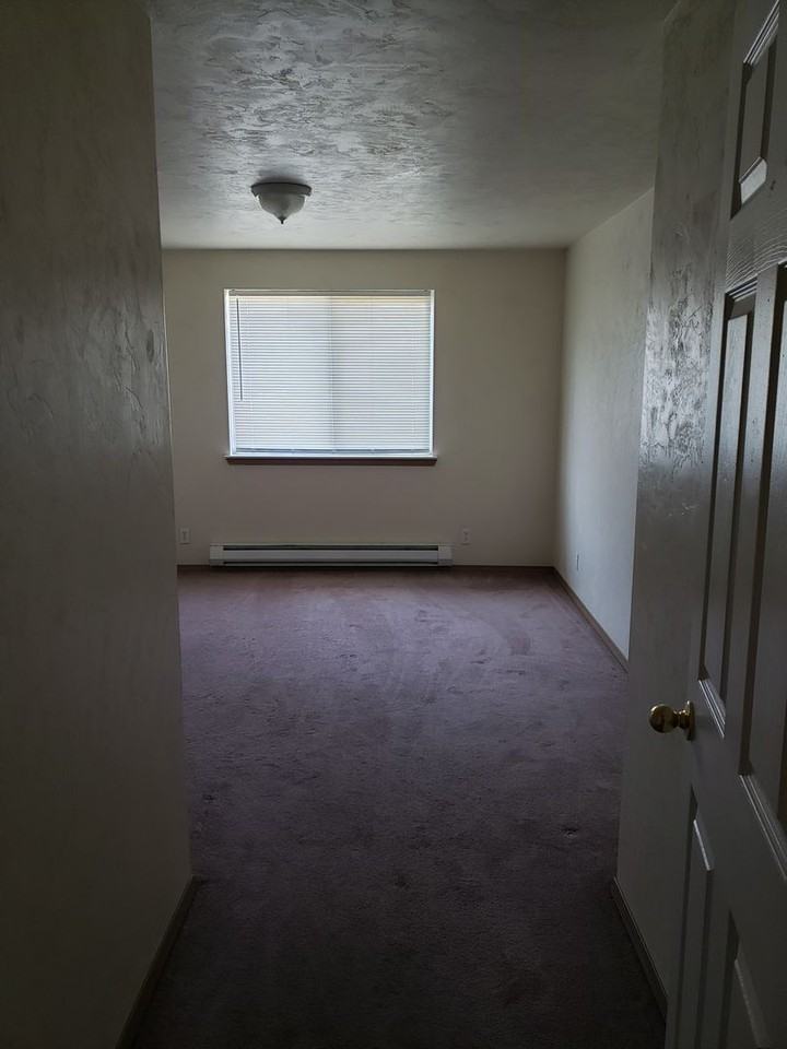 862-864 S 9th - Photo 2 of 15