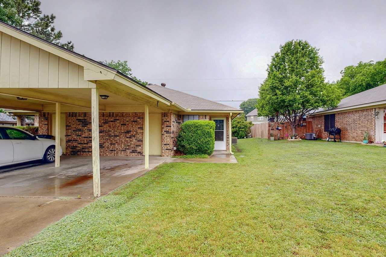 Ridge Run St. Duplex - Photo 2 of 23