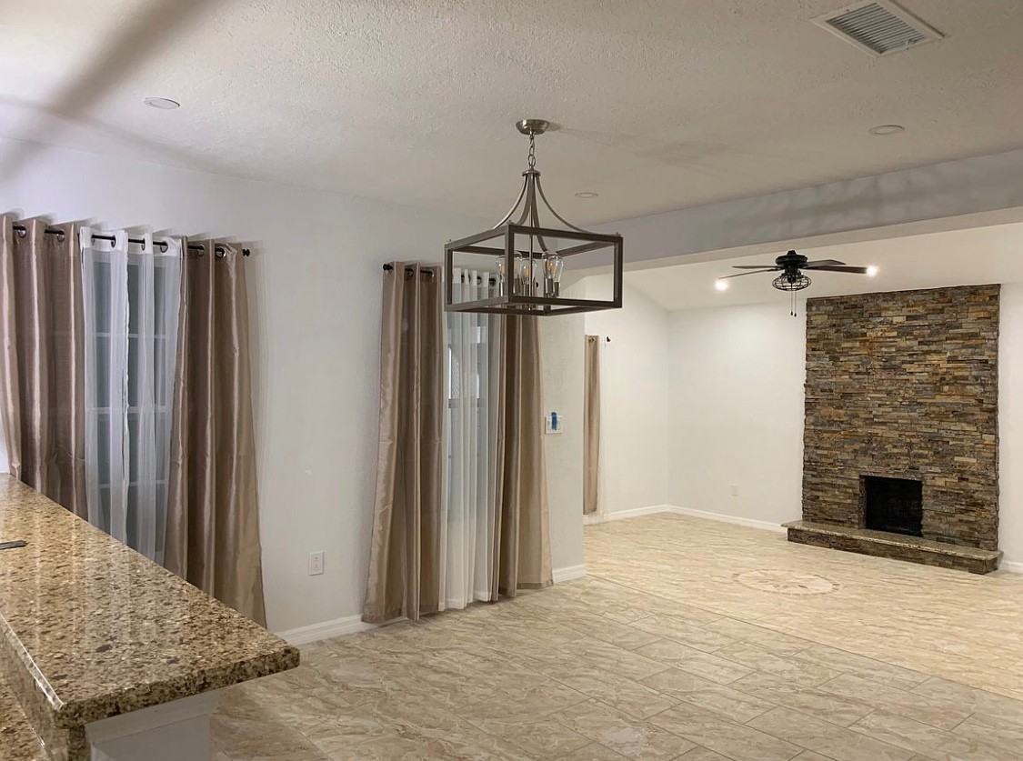 1201 S Lincoln Ave - Photo 3 of 15