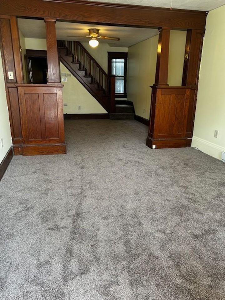 407 W Pine St - Photo 2 of 14