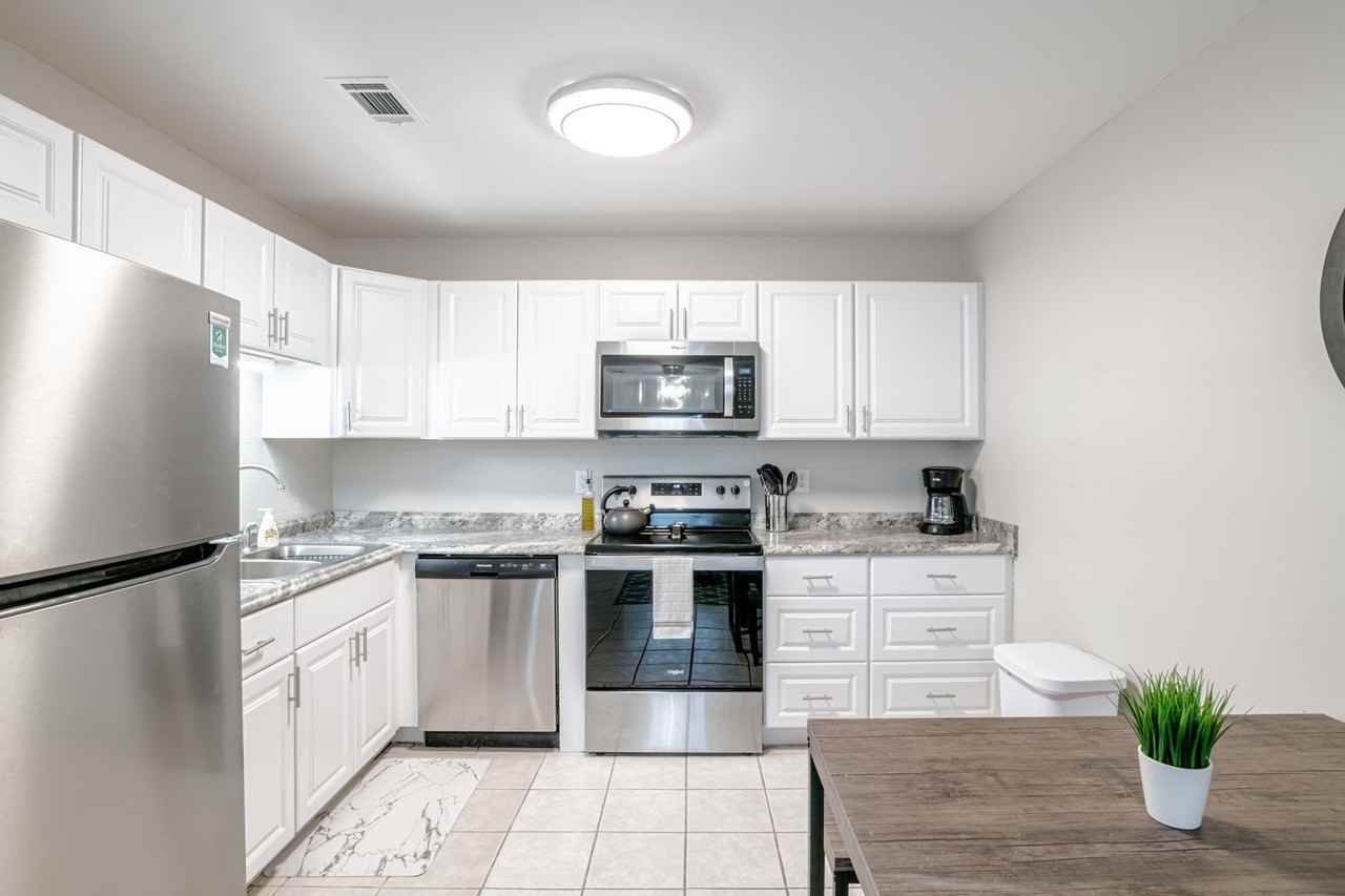 1271 Redwood Ln #D - Photo 6 of 25