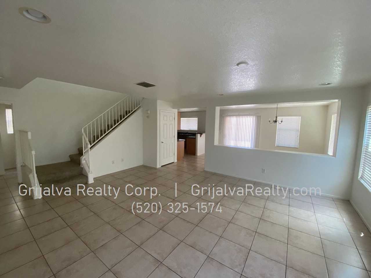 1595 W Beantree Ln - Photo 2 of 14