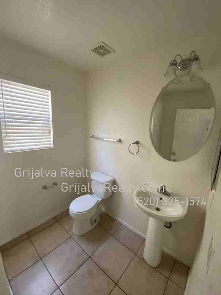 1595 W Beantree Ln - Photo 7 of 14
