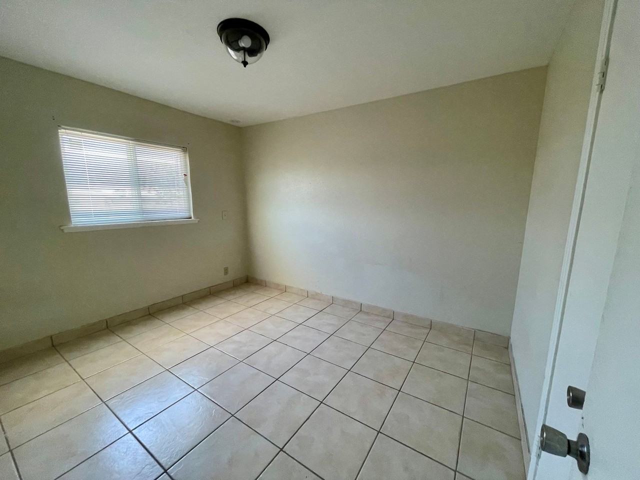 5126 Trowbridge Drive - Photo 5 of 5