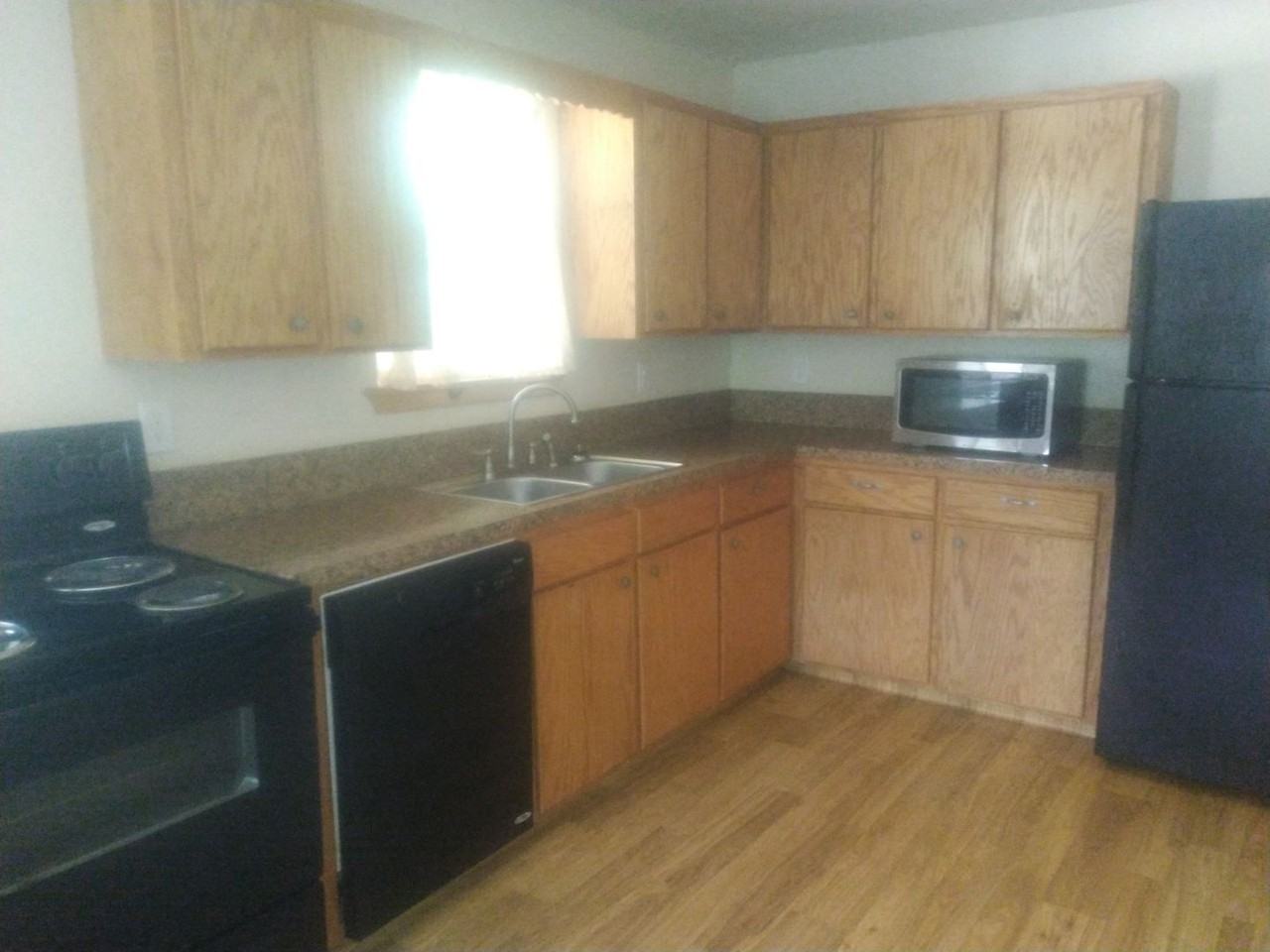 18762 Highway 111 - Photo 2 of 8