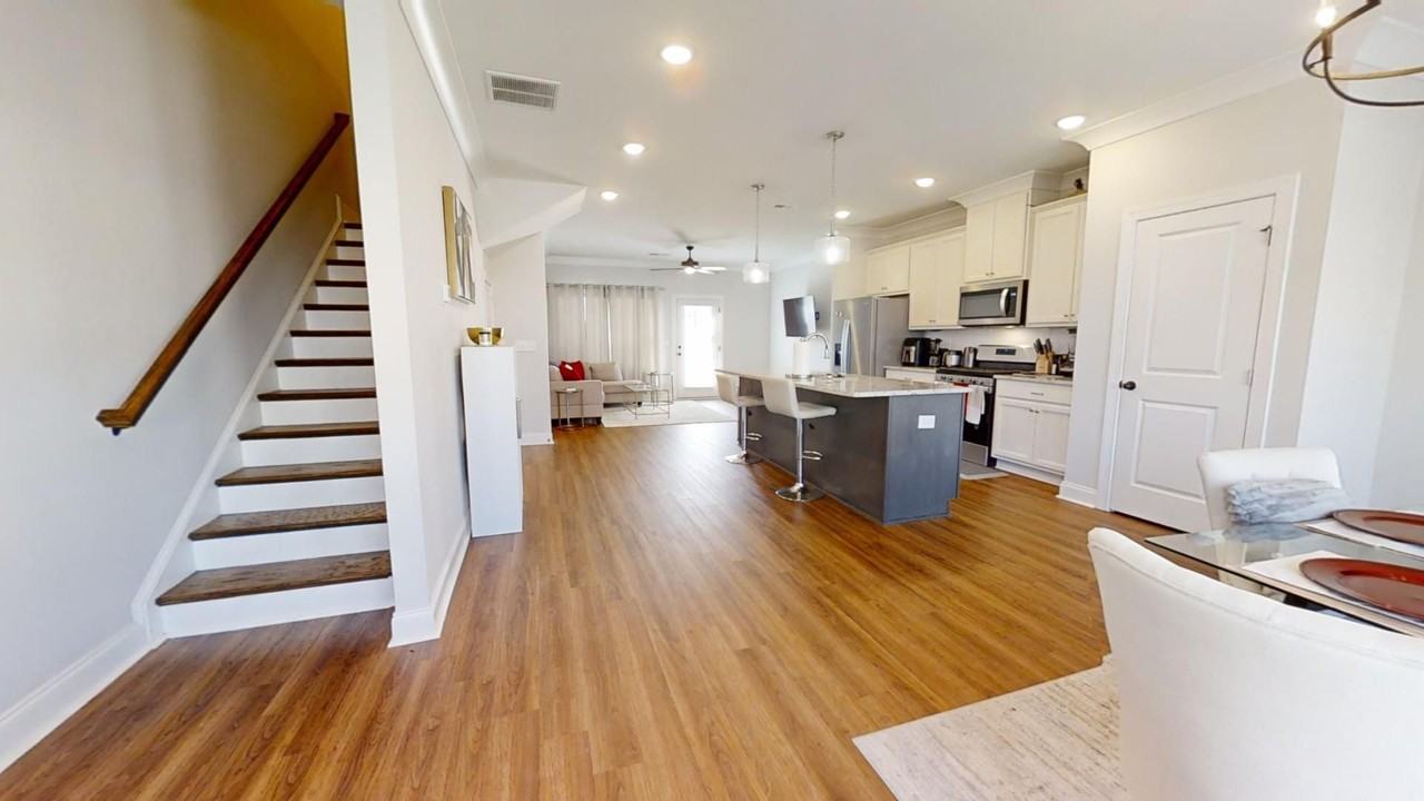 2807 Ridge Crest Ct - Photo 6 of 33