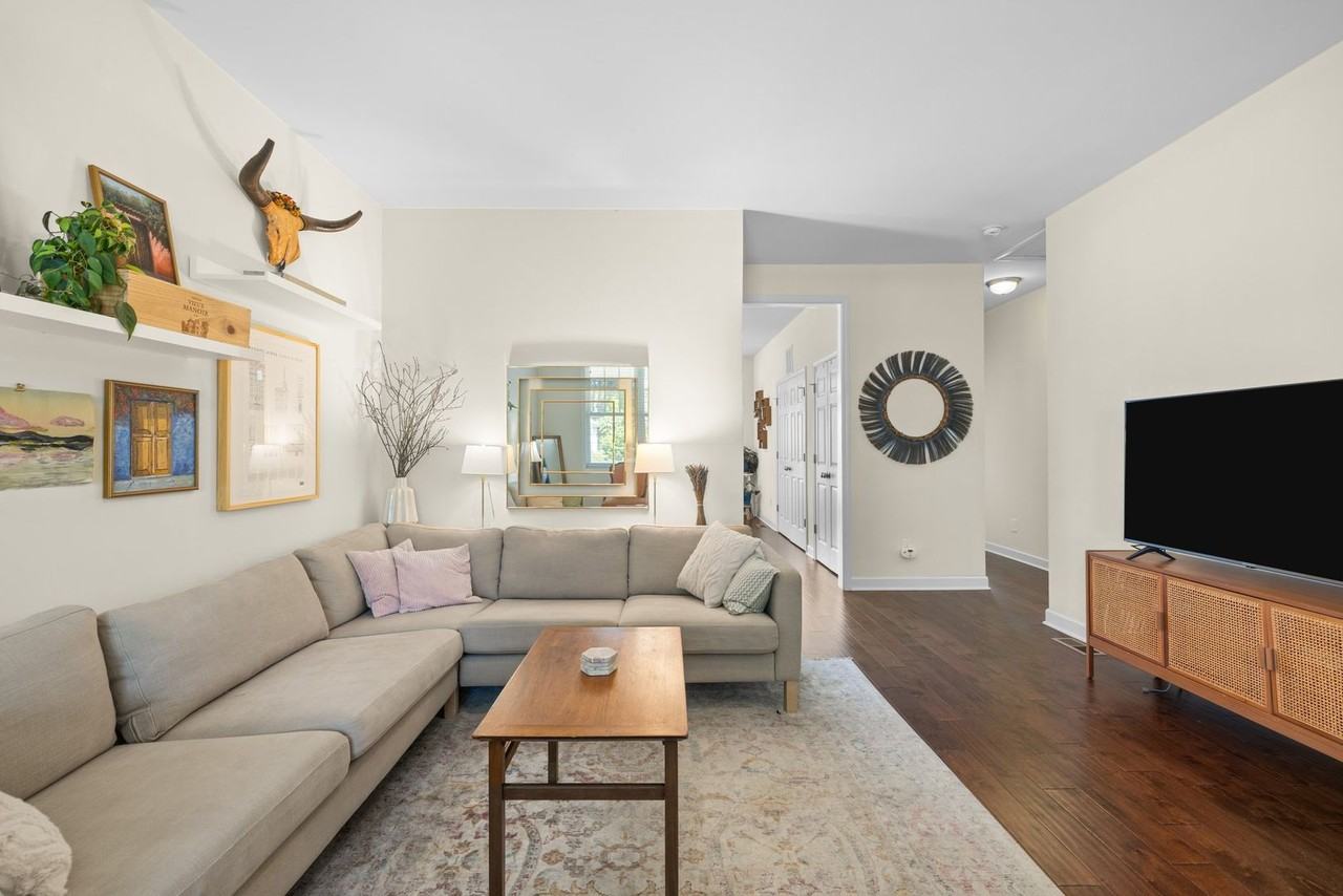 128 Idlewild Ave - Photo 3 of 32