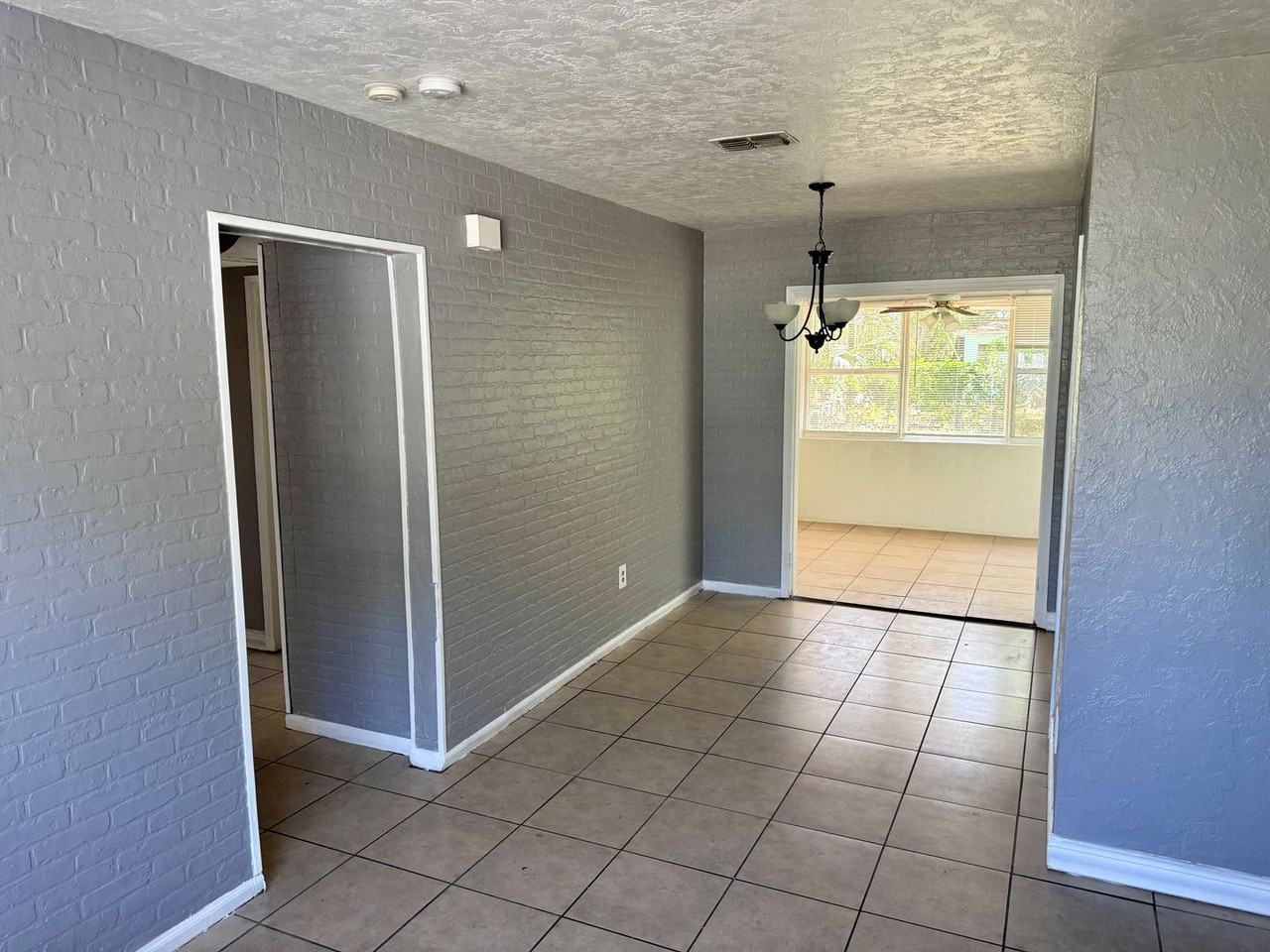 2720 22nd St S - Photo 3 of 18