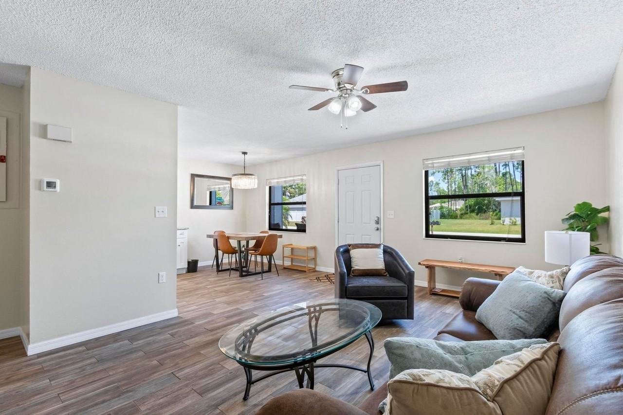 1 Brittany Ln - Photo 2 of 25