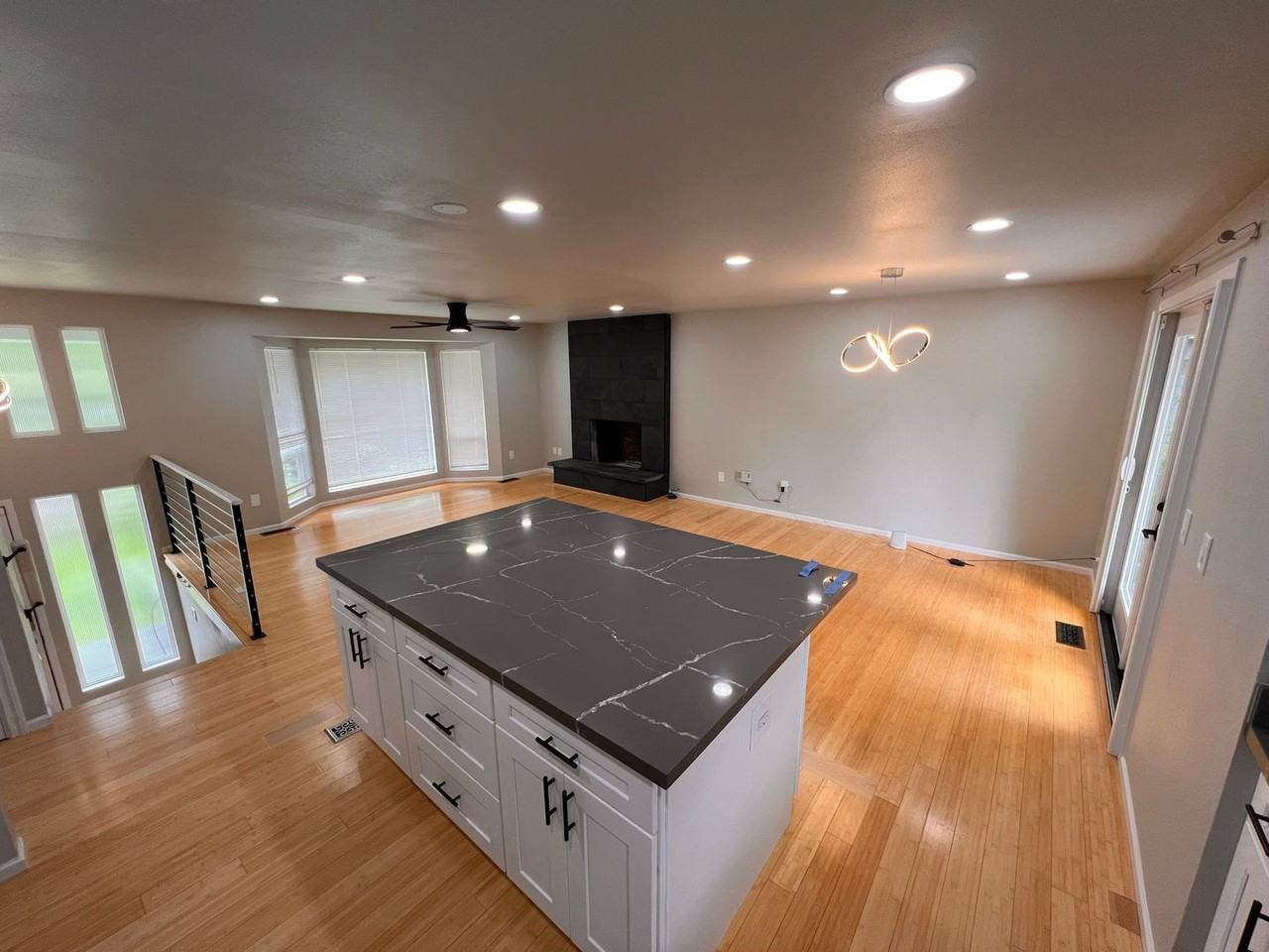 11435 110th Ave Ne - Photo 3 of 34