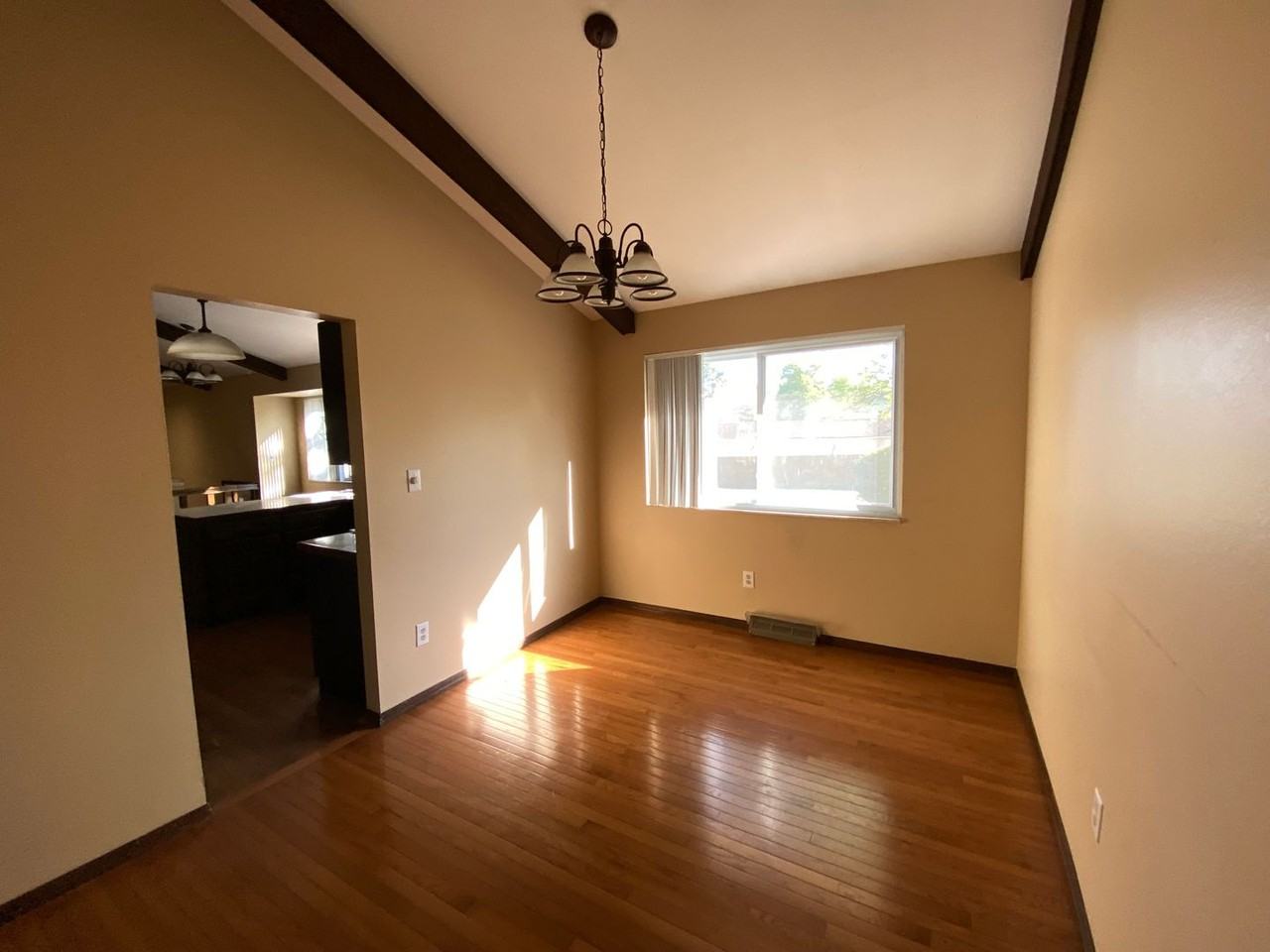 1632 S Macon St - Photo 6 of 32