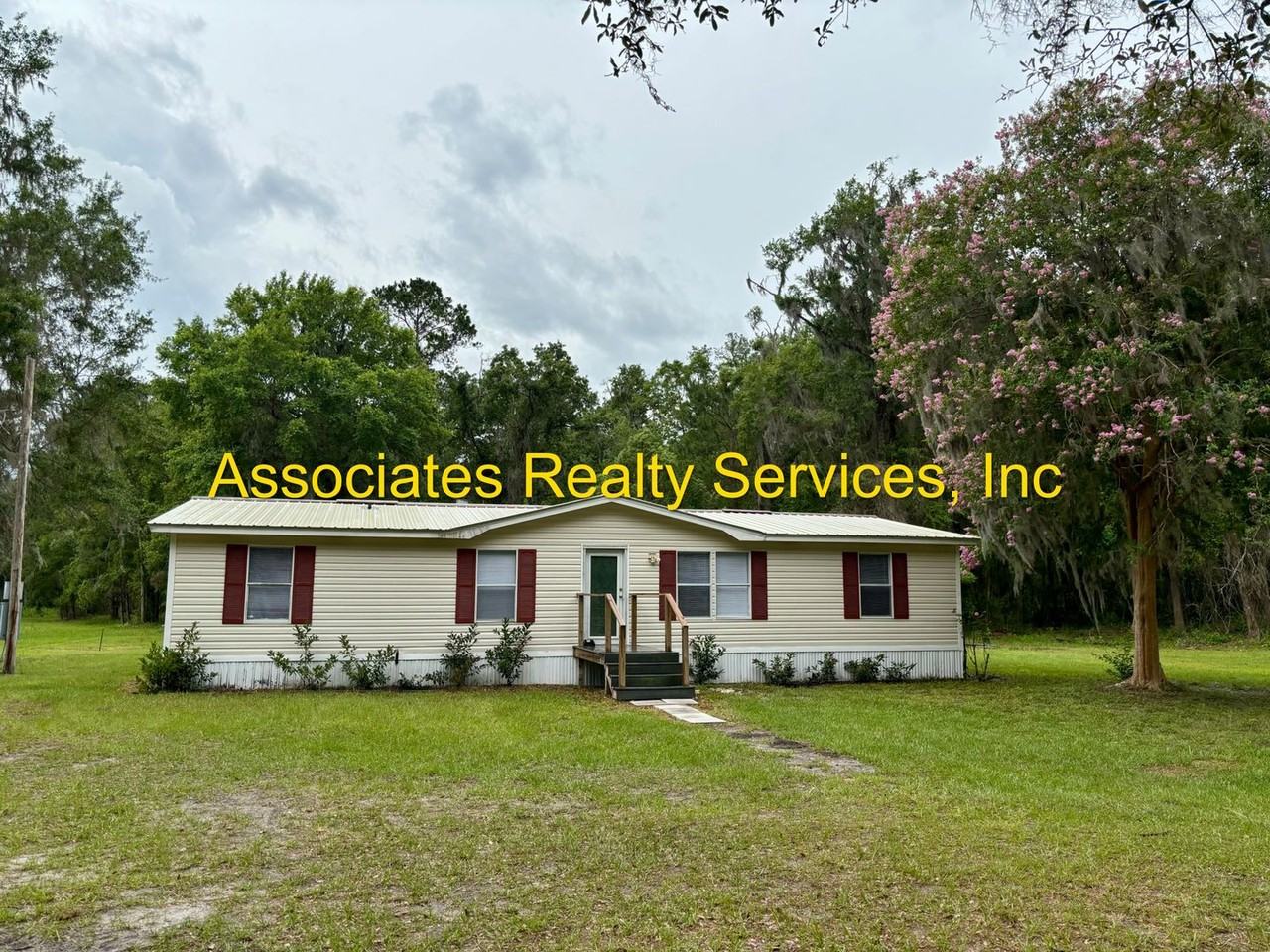 7101 Nw 218th Ave - Photo 2 of 17