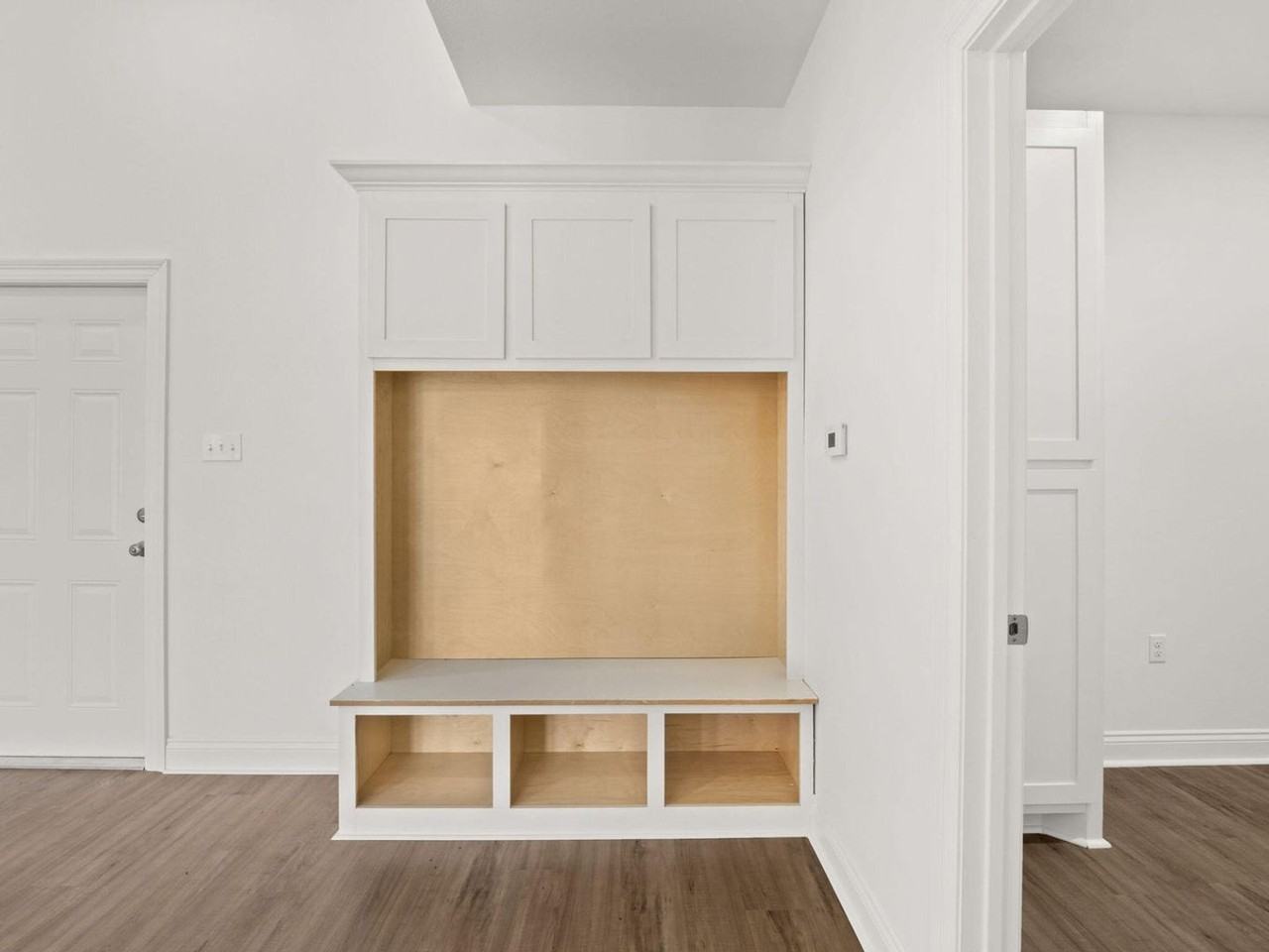 748 Lockhart Cutoff Rd - Photo 2 of 18