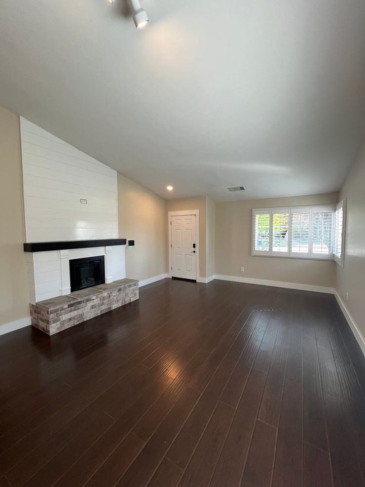 13417 Cheyenne Mountain Dr - Photo 3 of 30