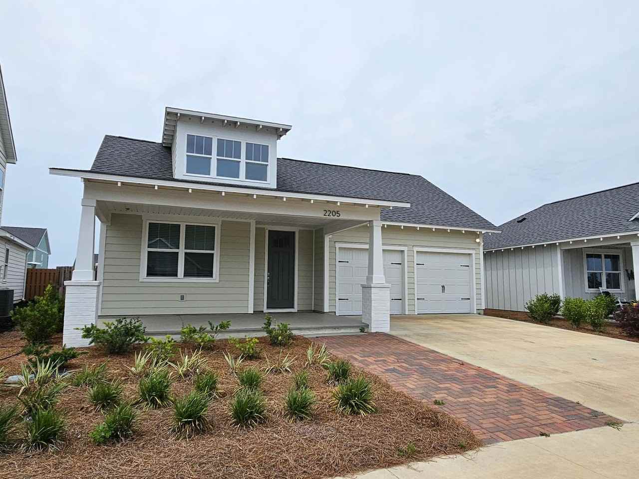 2205 Penny Royal St - Photo 2 of 33