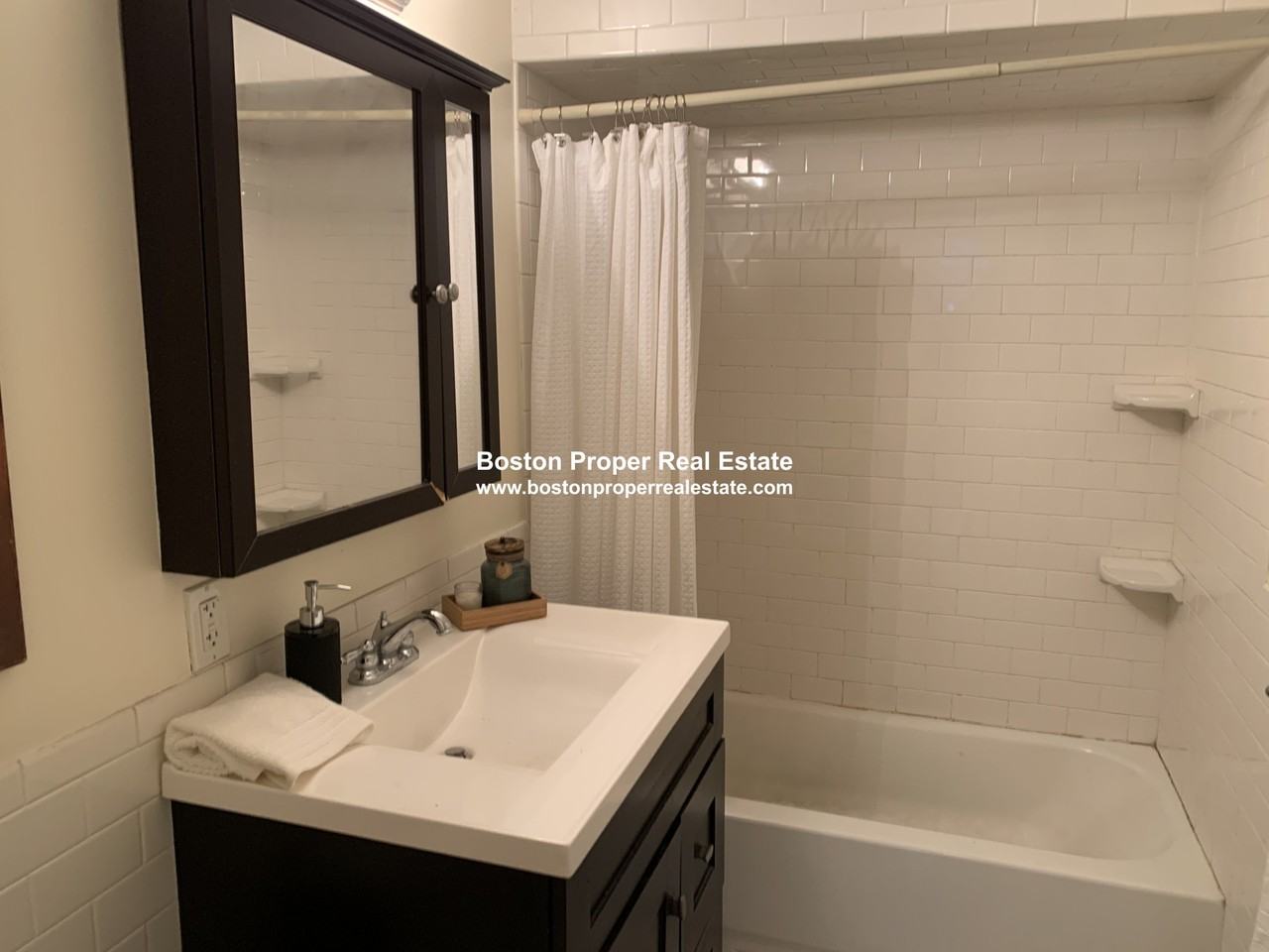 186 Commonwealth Ave #B2 - Photo 3 of 8