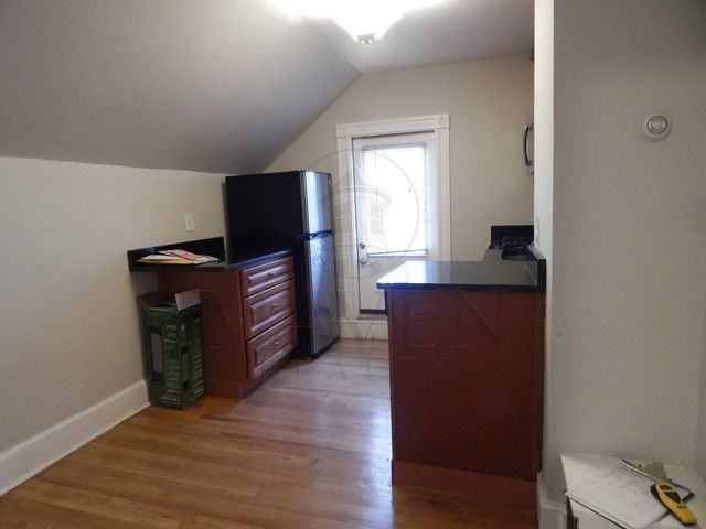 11 Park Ave #2R - Photo 3 of 4