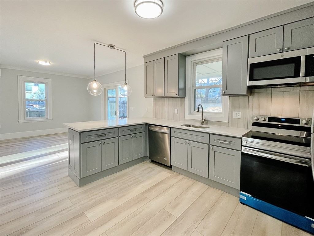 847 Metropolitan Ave #1 - Photo 2 of 16