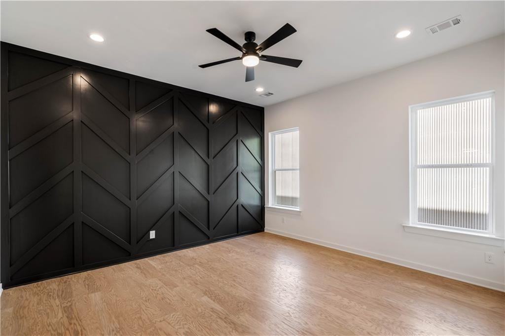 417 E College Ave #201 - Photo 4 of 11