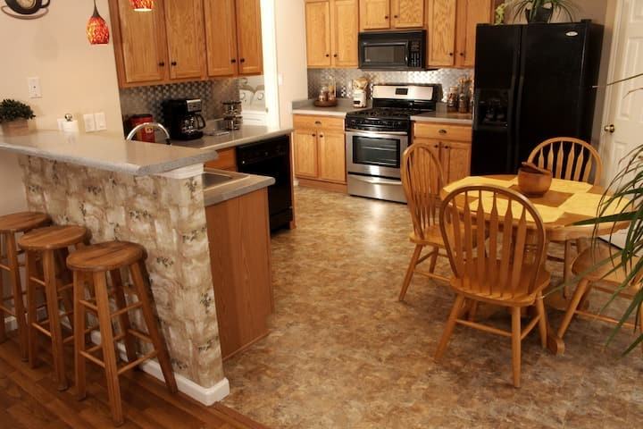 8311 Bluffs Edge Pl Nw #NA - Photo 3 of 28