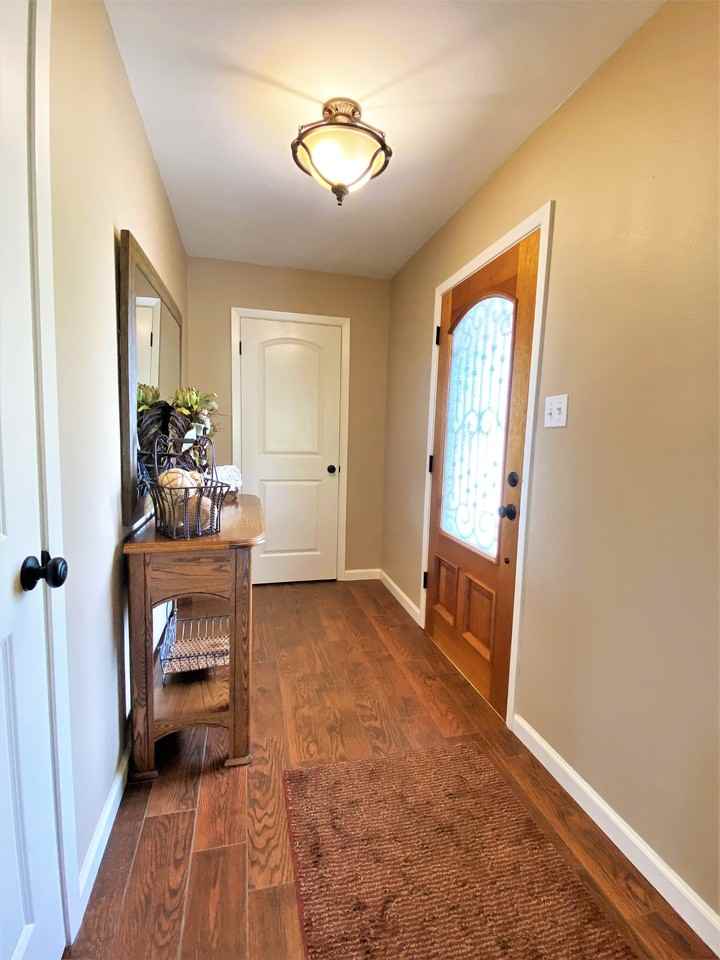 216 Loma Vista Dr #NA - Photo 2 of 13