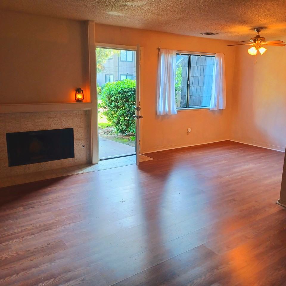 1190 S Winery Ave #143 - Photo 6 of 34