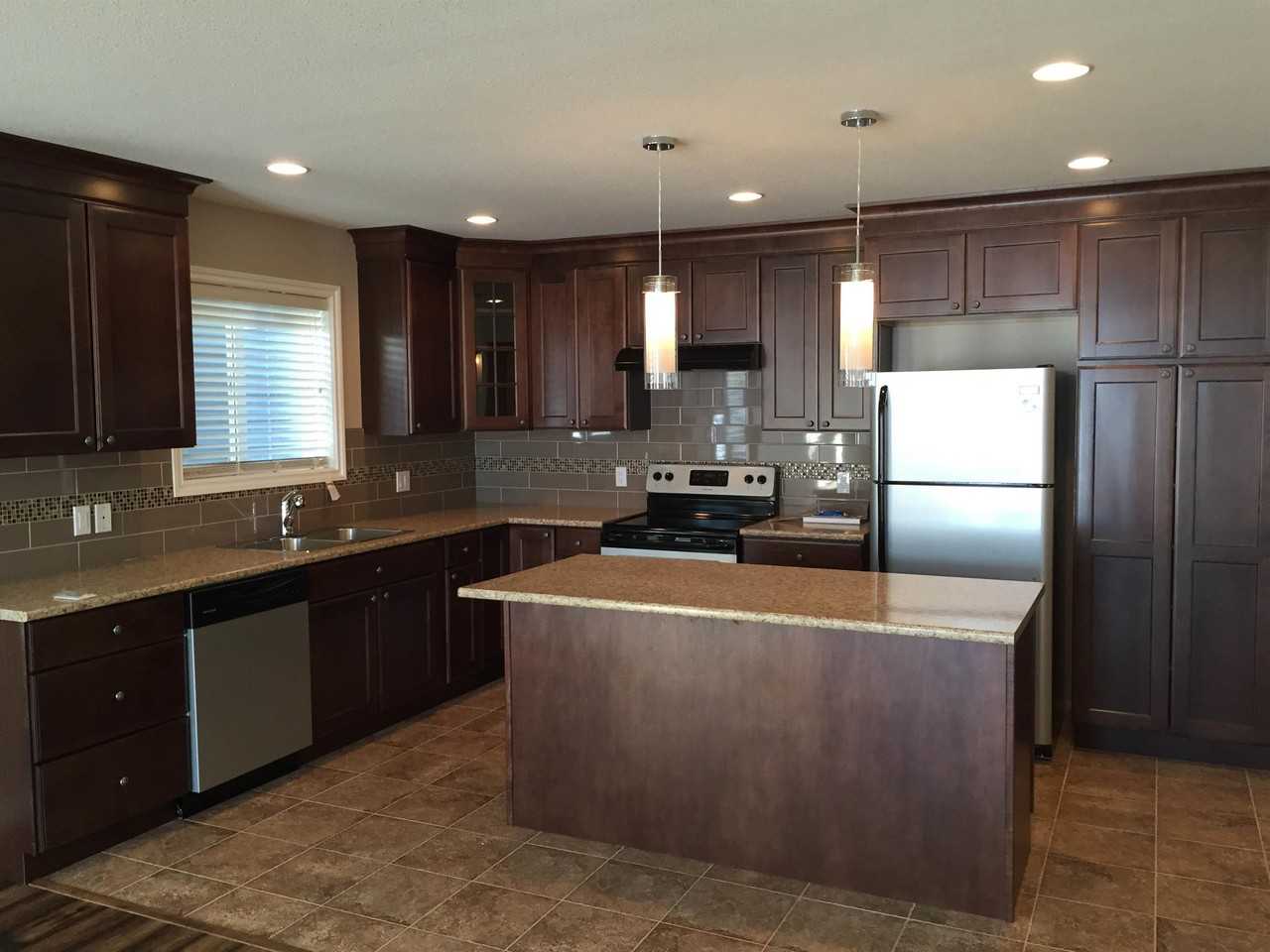 10009 117 Ave #10009 - Photo 3 of 10