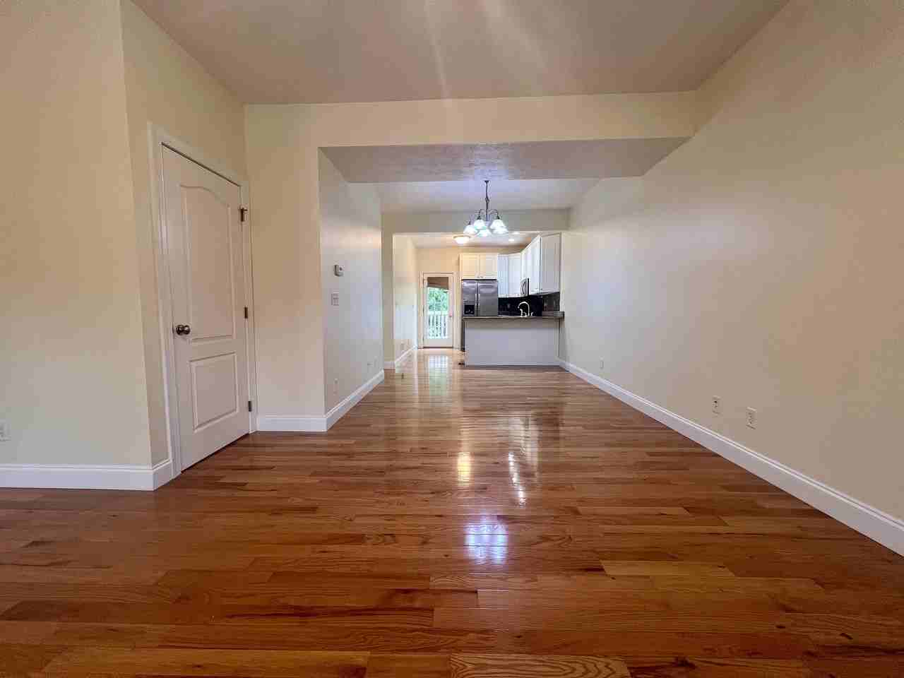 304 Villa View Dr #1 - Photo 4 of 33