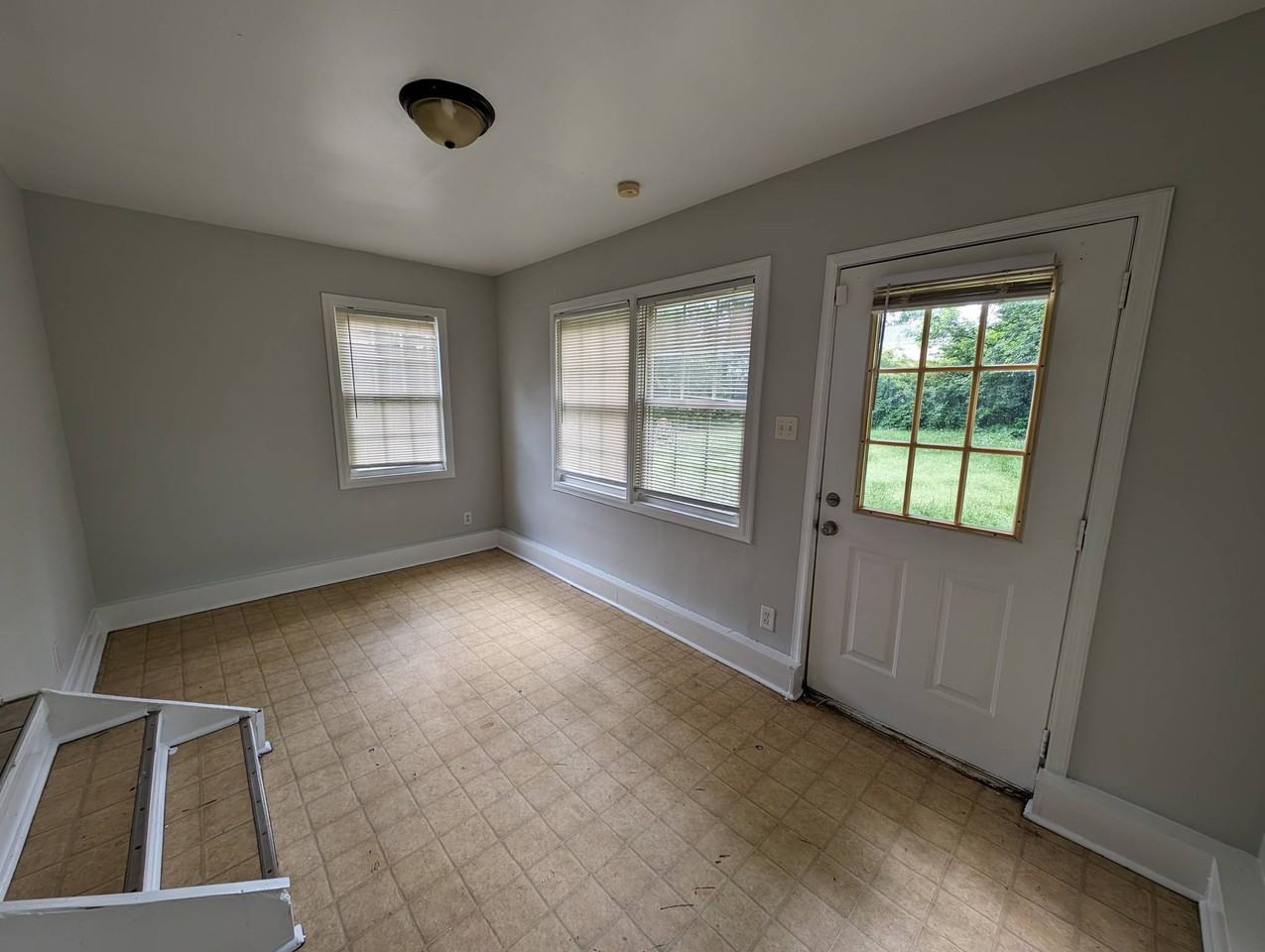 3309 Delano St #1 - Photo 6 of 9