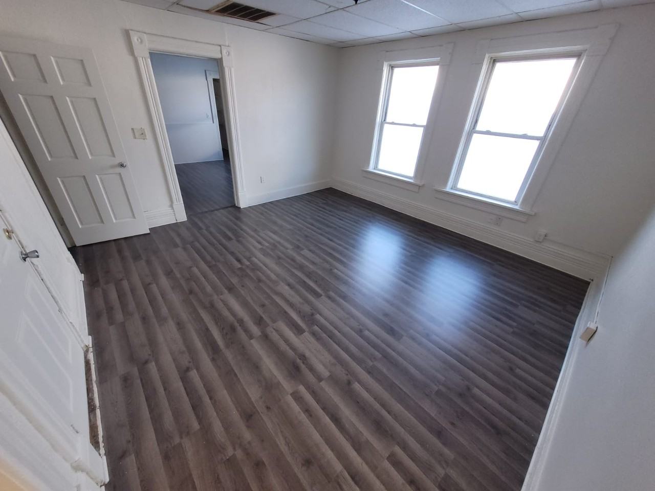 2008 W Greenfield Ave #2010 - Photo 2 of 8