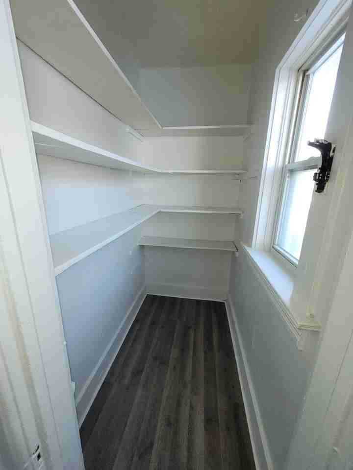 2008 W Greenfield Ave #2010 - Photo 5 of 8