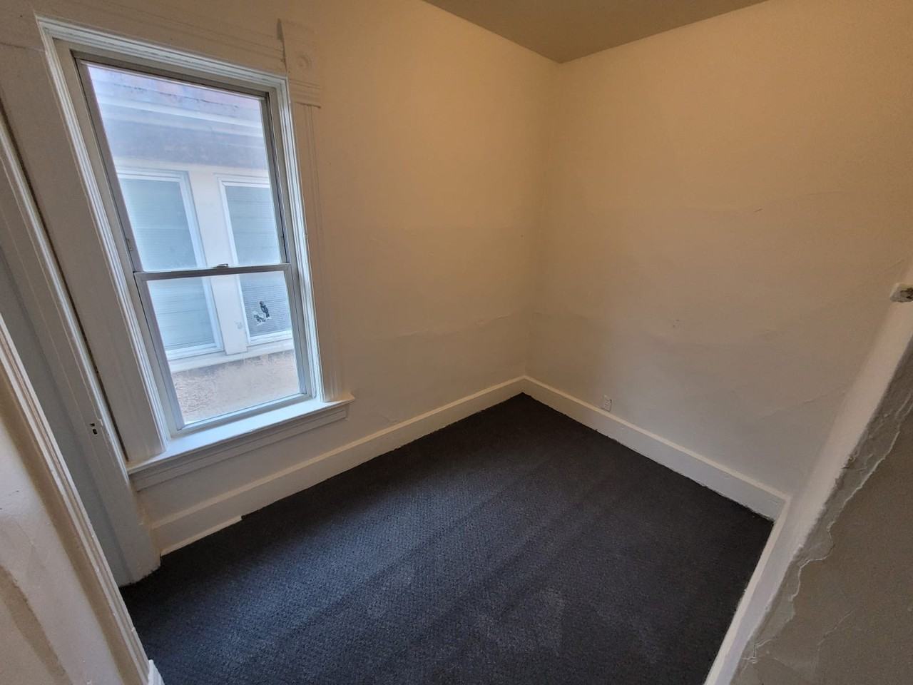 2008 W Greenfield Ave #2010 - Photo 7 of 8